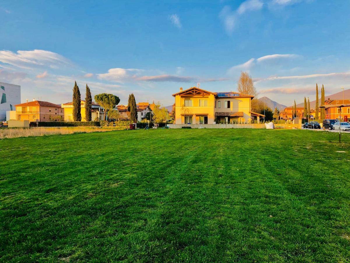 Villa Pirignano Foligno Bagian luar foto